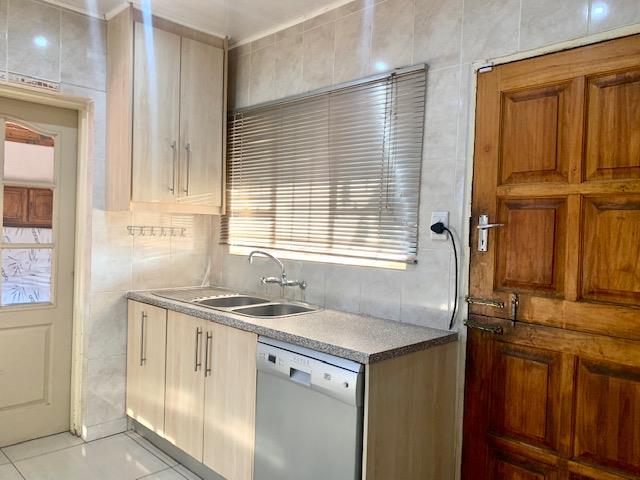 4 Bedroom Property for Sale in Universitas Ridge Free State